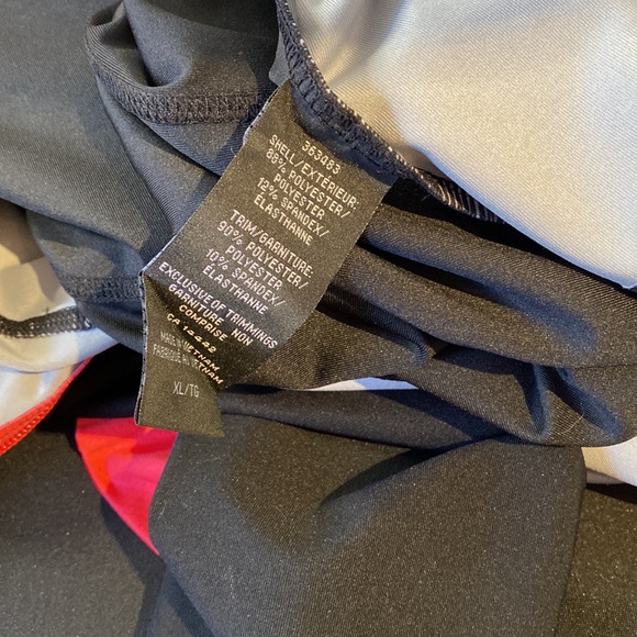 4/$20 Black and grey zippered jacket out hot pink accents - Picture 8 of 8